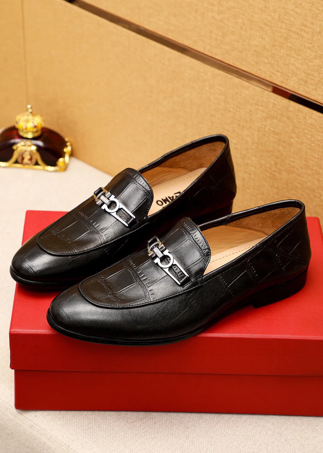 Men's shoes 💰480 💐[Ferragamo/Ferragamo] (high-end Niuli) New 🐲Ferragamo* Ferragamo classic formal leather shoes! The upper is made of imported first-layer cowhide and the upper is made of comfortable first-layer cowhide leather lining! Original wear-resistant rubber outsole! High quality products! Code number 38-44 (45🉑️customized)